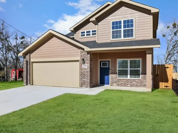 1009 E 1st North St, Kaufman, TX 75142