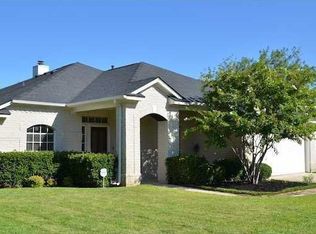 2115 Red Oak Cir, Round Rock, TX 78681