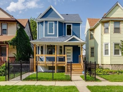 (Undisclosed Address), Chicago, IL, 60617