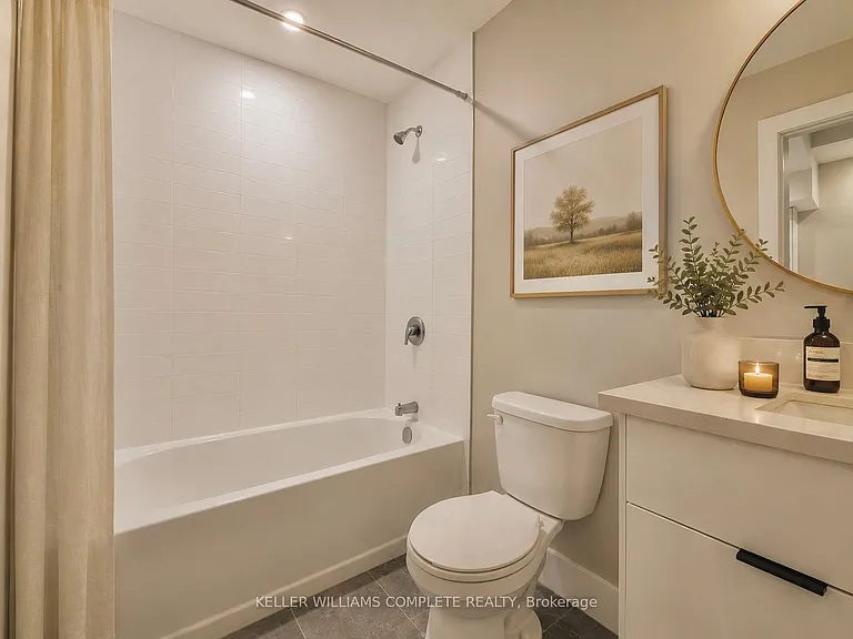 169 James St S #207 — Photo 7