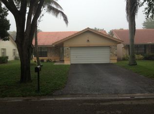 2928 NW 94th Ave, Coral Springs, FL 33065
