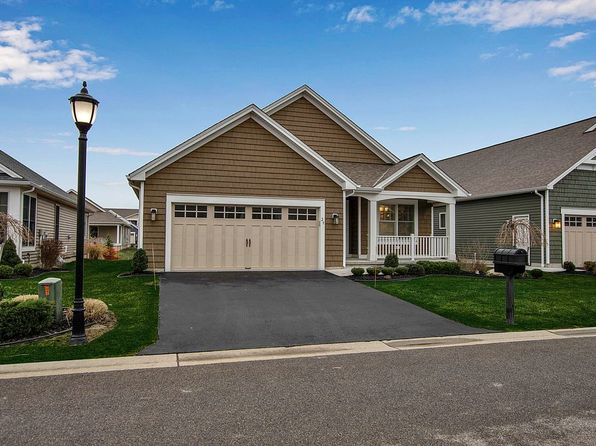 29 Raine Dr