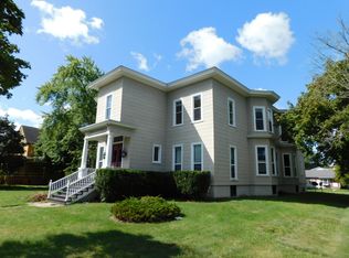 1805 Military St APT 8, Pt Huron, MI 48060