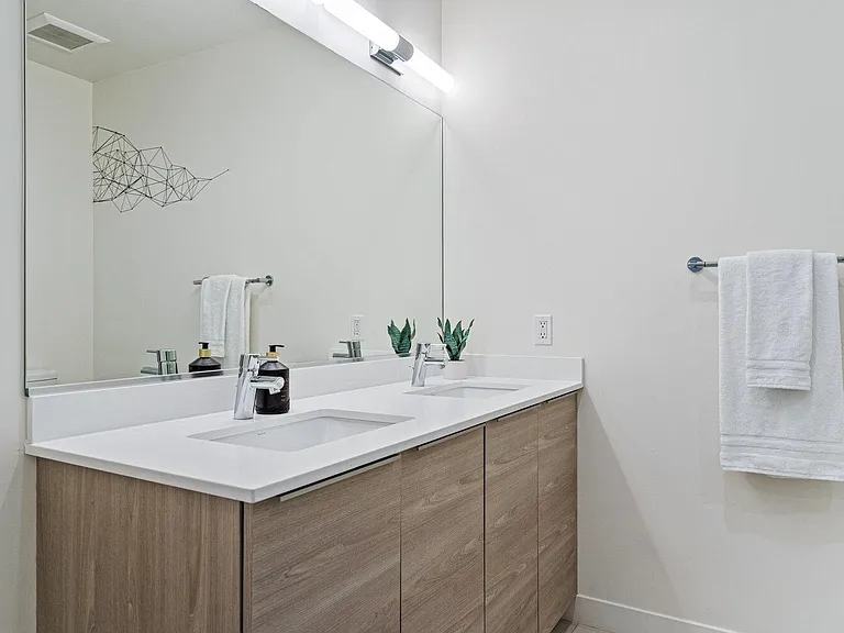 MZ Scottsdale — Photo 26
