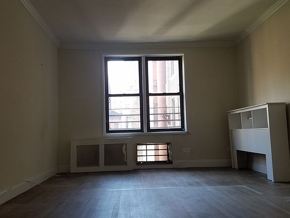 5th image of 445 E 77th St APT 5S