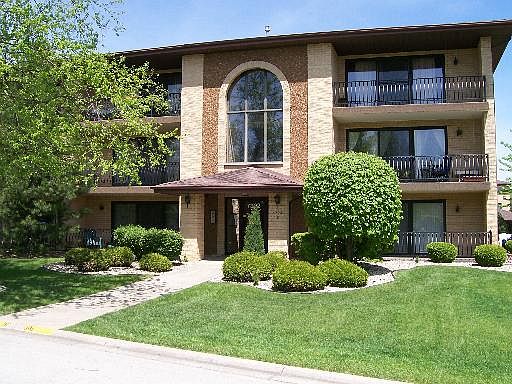 1st image of 7302 W Evergreen Dr #1D