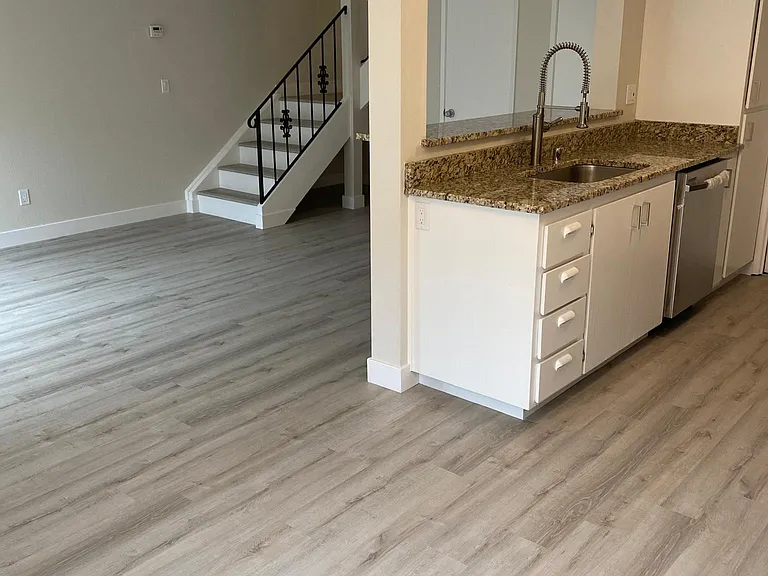 56 Dockside Cir — Photo 15