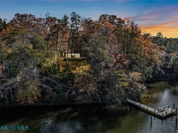 109 Kingfisher Cir, Weems, VA 22576