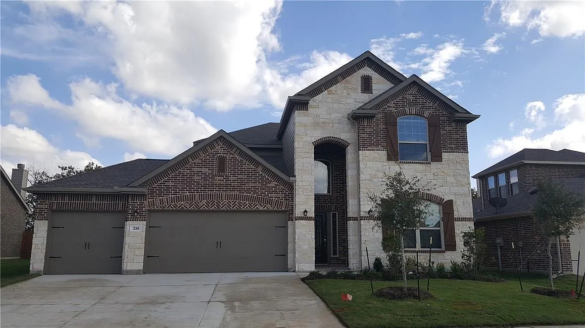 5 bed, 3067 sqft, $2,995 — Photo 1