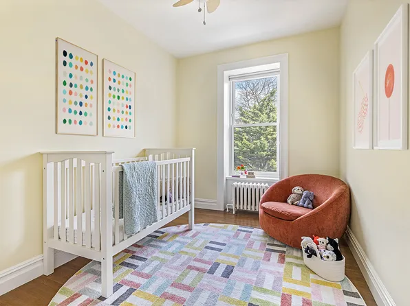 557 Ninth Street image 14 of 21