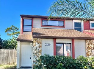 2734 Hunt Club Ln, Orlando, FL 32826