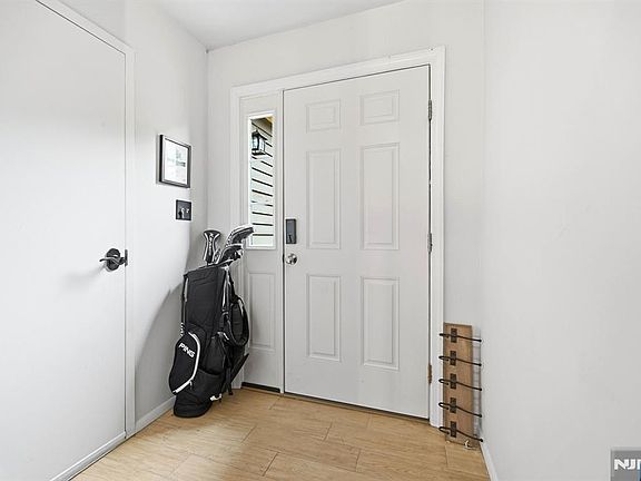 2nd image of 9 New Bedford Rd APT G