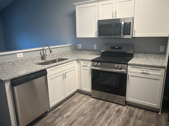 5th image of 71 American Ave NE #87