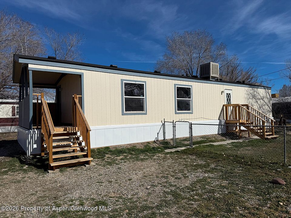 1st image of 552 E View Dr