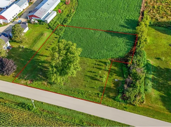 Cemetery Rd, Brussels, WI 54204