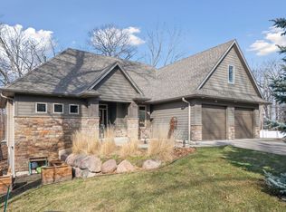 5946 Idlewood Rd, Mound, MN 55364