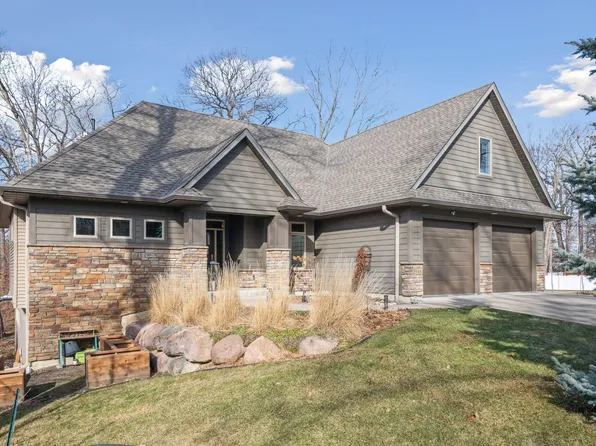 5946 Idlewood Rd, Mound, MN 55364
