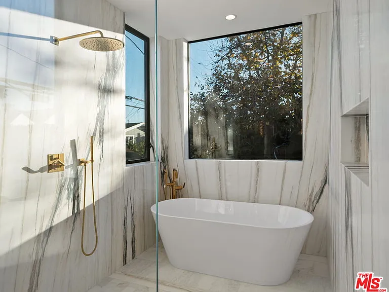 738 Palms Blvd — Photo 33
