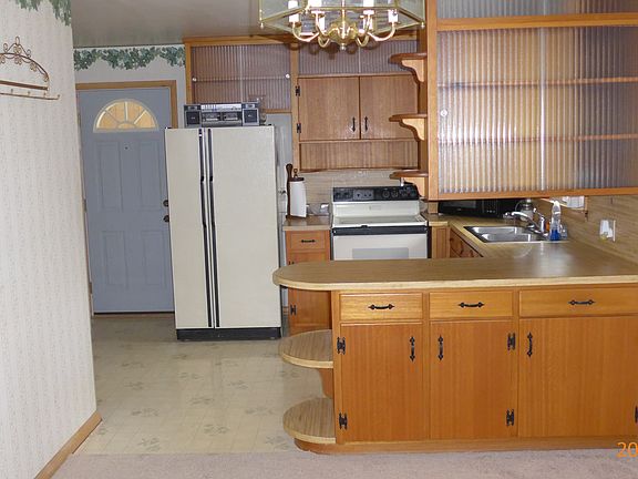 5th image of 625 Fairfield Dr