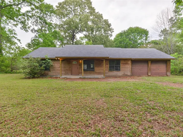 677 County Road 6763, Dayton, TX 77535