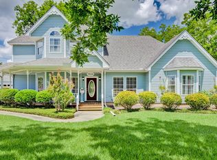 1524 N 22nd St, Nederland, TX 77627