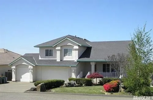 3090 Woodleigh Ln photo 1