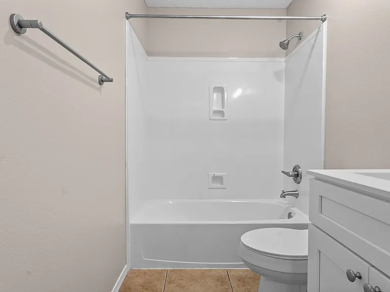 20952 Liberty Ln — Photo 5