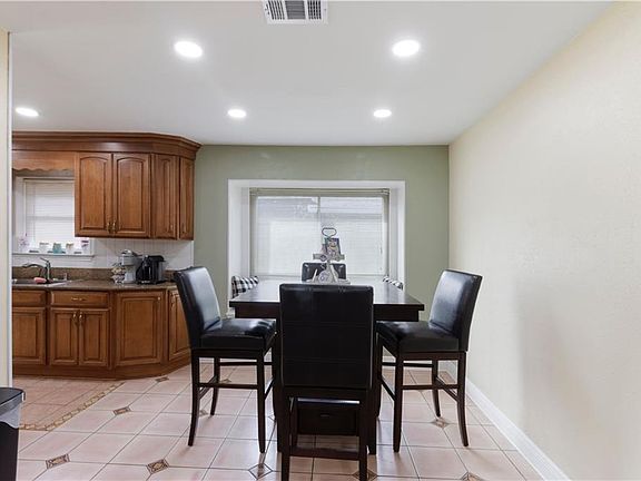 5th image of 5165 Oak Bayou Ave