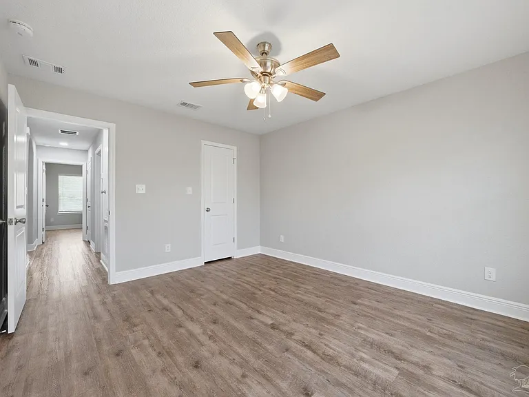 1454 Windy Ln — Photo 23