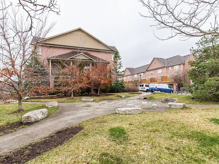4975 Southampton Dr #272 — Photo 28
