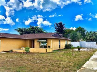 1004 Lake Shore Dr, Naples, FL 34103