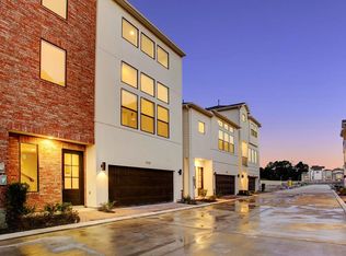 1017 Green Kensington Dr, Houston, TX 77008