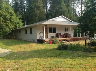 56 Queens Branch Rd, Rogue River, OR 97537