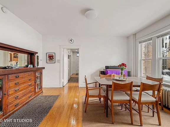 2nd image of 2417 N Maplewood Ave #2