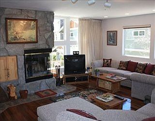 4th image of 1004 Fawnskin Dr