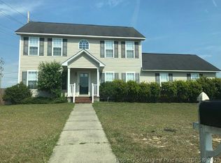 2725 Daniel Boone Ln, Hope Mills, NC 28348