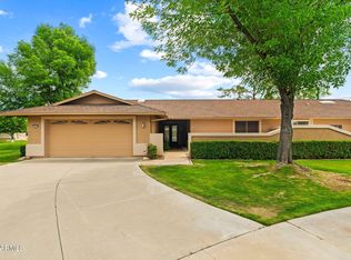 19053 N Lakeforest Dr, Sun City, AZ 85373