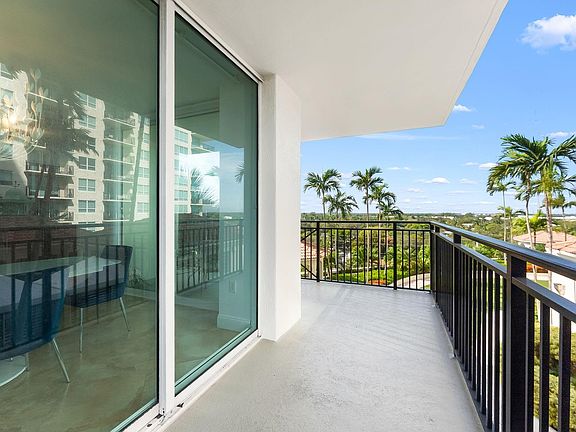 4th image of 600 W Las Olas Blvd APT 903S