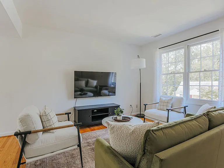 100 Westerly Ave #B — Photo 6