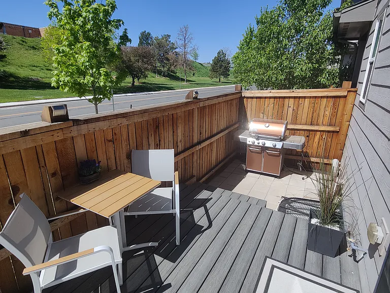 201 W Jamison Ct — Photo 36