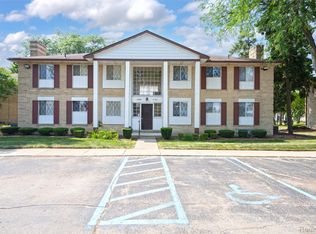 29289 Hayes Rd APT F10, Warren, MI 48088
