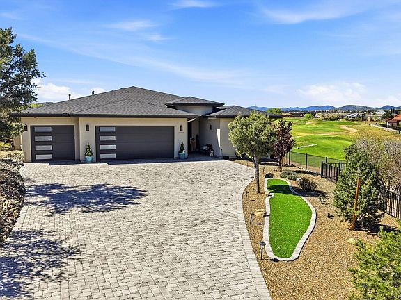2nd image of 1985 Golf View Ln