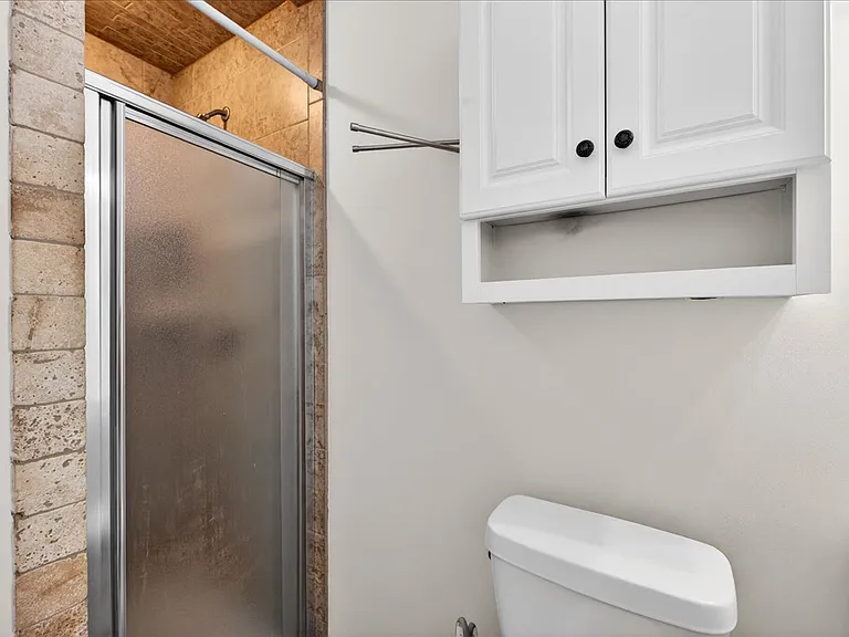 5413 Gwynne Ave — Photo 5