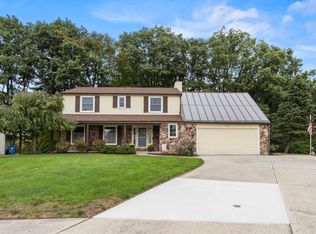 3113 Elkwood Ct, New Haven, IN 46774