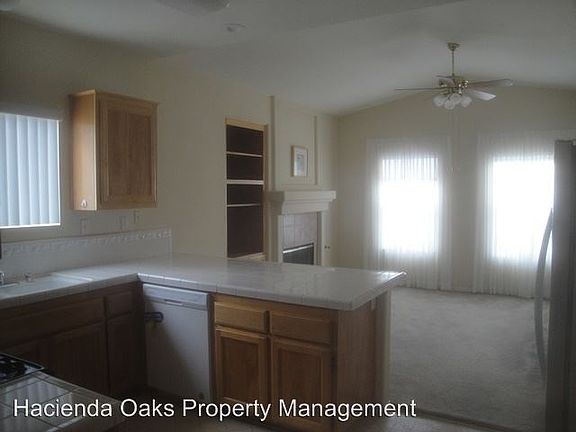 2nd image of 636 W Stemwood Dr
