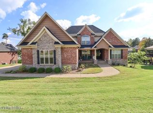 221 Willow Bend Ct, Mount Washington, KY 40047