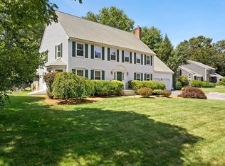 12 Fox Run Rd, Medway, MA 02053
