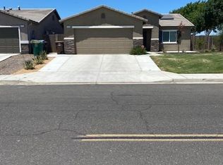 540 Camellia Dr, Chowchilla, CA 93610