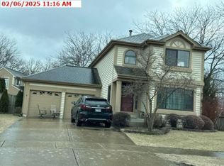 109 Seneca Trl, Bloomingdale, IL 60108