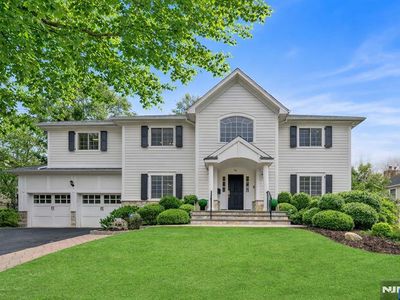 56 Arnold Ave, Closter, NJ, 07624